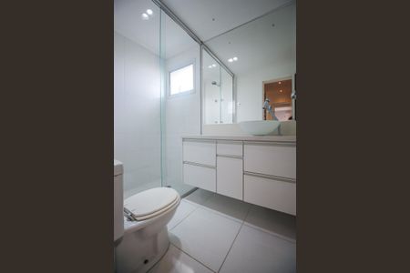 Apartamento à venda com 133m², 3 quartos e 3 vagasBanheiro da Suíte 2