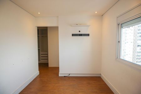 Apartamento à venda com 133m², 3 quartos e 3 vagasSuíte 2