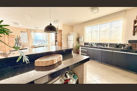 Apartamento à venda com 300m², 4 quartos e 3 vagas