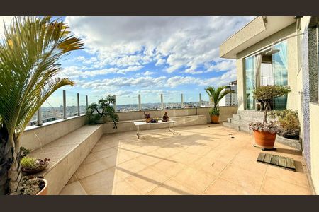 Apartamento à venda com 300m², 4 quartos e 3 vagas