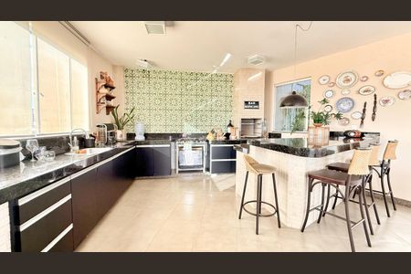 Apartamento à venda com 300m², 4 quartos e 3 vagas