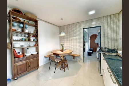 Apartamento à venda com 300m², 4 quartos e 3 vagas