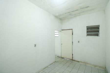 Quarto de casa para alugar com 1 quarto, 25m² em Casa Grande, Diadema