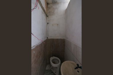 Banheiro de casa para alugar com 1 quarto, 25m² em Casa Grande, Diadema