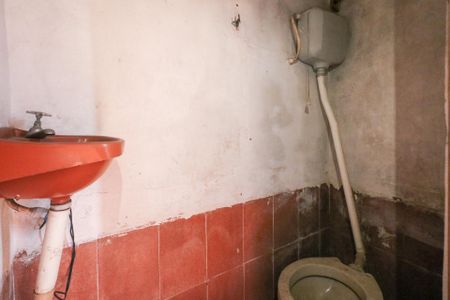 Banheiro de casa para alugar com 1 quarto, 25m² em Casa Grande, Diadema