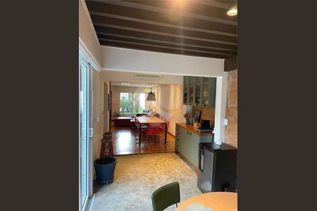 Casa à venda com 3 quartos, 190m² em Liberdade, São Paulo