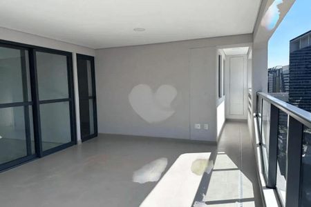 Apartamento à venda com 227m², 3 quartos e 4 vagas