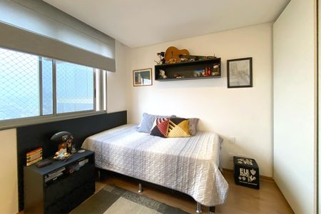 Apartamento à venda com 240m², 4 quartos e 5 vagasSuite 2