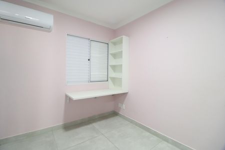 Casa de condomínio para alugar com 140m², 4 quartos e 2 vagasQuarto 3