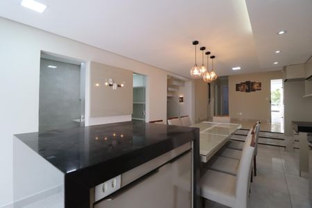 Casa de condomínio para alugar com 140m², 4 quartos e 2 vagasCozinha