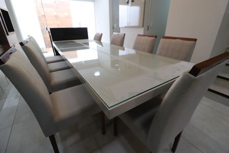 Casa de condomínio para alugar com 140m², 4 quartos e 2 vagasCozinha