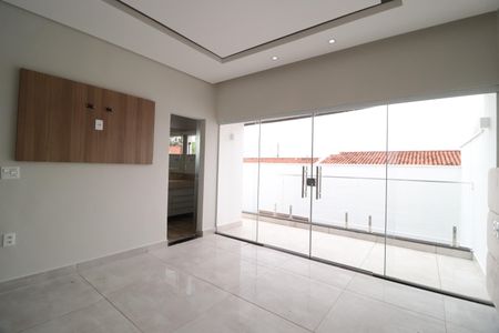 Casa de condomínio para alugar com 140m², 4 quartos e 2 vagasQuarto 4 - Suíte