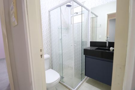 Casa de condomínio para alugar com 140m², 4 quartos e 2 vagasBanheiro Social