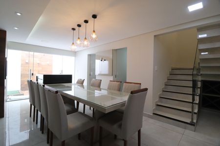 Casa de condomínio para alugar com 140m², 4 quartos e 2 vagasCozinha