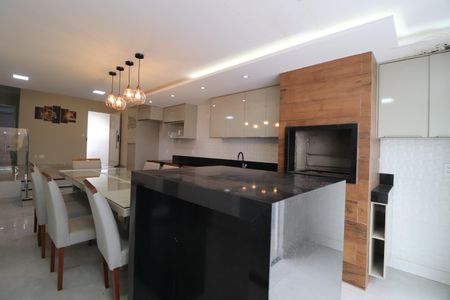 Casa de condomínio para alugar com 140m², 4 quartos e 2 vagasCozinha