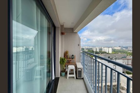 Studio para alugar com 27m², 0 quarto e sem vaga Studio para alugar com 27m², 0 quarto e sem vagaSacada