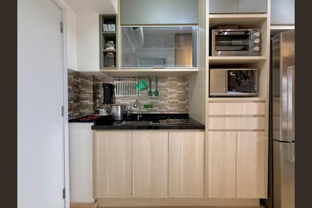 Studio para alugar com 27m², 0 quarto e sem vaga Studio para alugar com 27m², 0 quarto e sem vagaCozinha