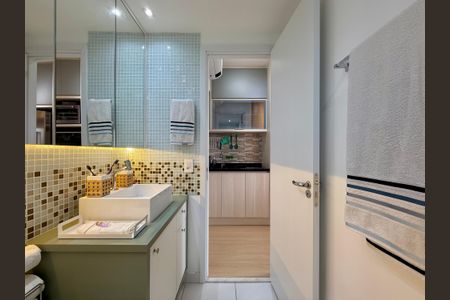 Studio para alugar com 27m², 0 quarto e sem vaga Studio para alugar com 27m², 0 quarto e sem vagaBanheiro