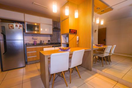 Detalhe Sala de apartamento para alugar com 3 quartos, 70m² em Parque Oeste Industrial, Goiânia