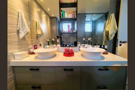 Apartamento à venda com 128m², 4 quartos e 2 vagas