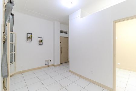 Apartamento para alugar com 42m², 1 quarto e sem vaga Apartamento para alugar com 42m², 1 quarto e sem vagaSala