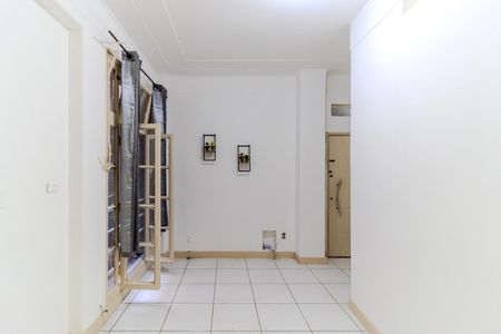 Apartamento para alugar com 42m², 1 quarto e sem vaga Apartamento para alugar com 42m², 1 quarto e sem vagaSala