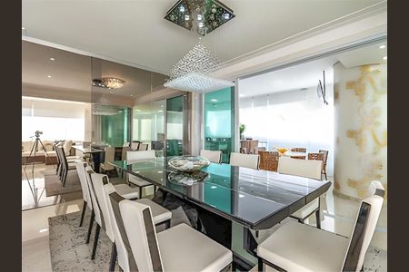 Apartamento à venda com 4 quartos, 335m² em Jardim Analia Franco, São Paulo