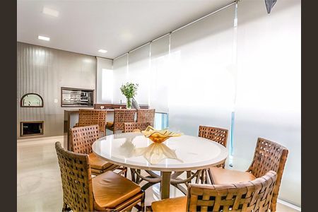 Apartamento à venda com 4 quartos, 335m² em Jardim Analia Franco, São Paulo