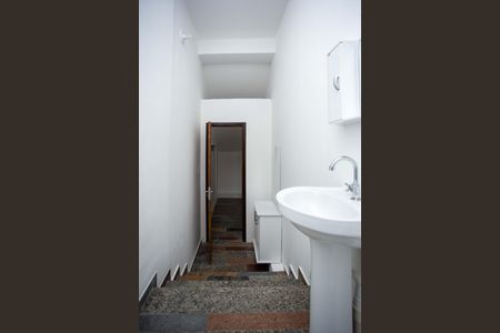 Casa para alugar com 35m², 1 quarto e sem vagaBanheiro