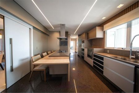 Apartamento à venda com 466m², 5 quartos e 7 vagas
