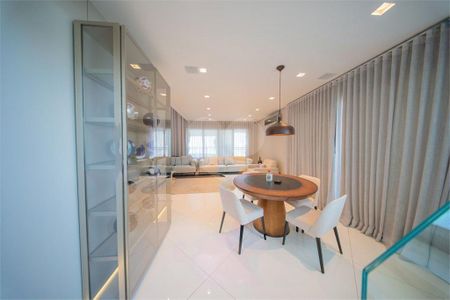 Apartamento à venda com 5 quartos, 466m² em Jardim Analia Franco, São Paulo