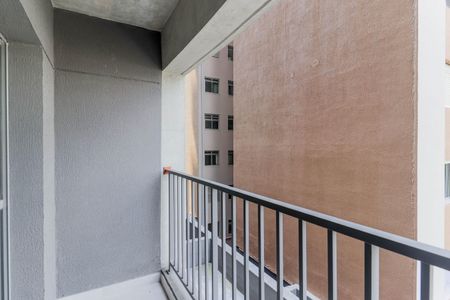 Studio à venda com 29m², 1 quarto e sem vaga Studio à venda com 29m², 1 quarto e sem vagaVaranda