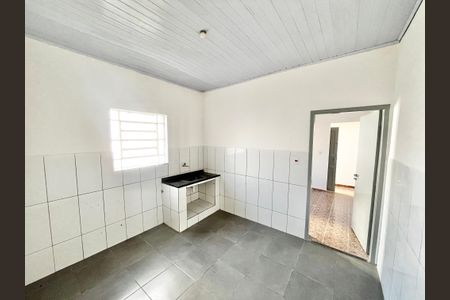 Casa para alugar com 60m², 1 quarto e sem vaga Casa para alugar com 60m², 1 quarto e sem vagaCozinha