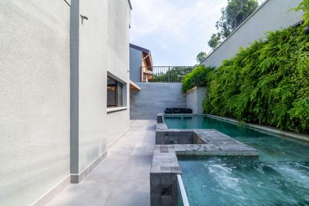 Casa de condomínio à venda com 860m², 3 quartos e 3 vagas