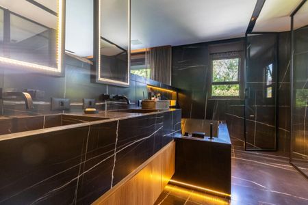 Casa de Condomínio à venda com 3 quartos, 860m² em Chácara Monte Alegre, São Paulo