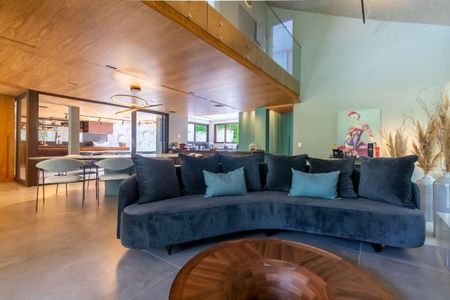 Casa de Condomínio à venda com 3 quartos, 860m² em Chácara Monte Alegre, São Paulo