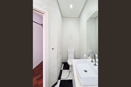 Casa à venda com 300m², 4 quartos e 4 vagas Casa à venda com 300m², 4 quartos e 4 vagasBanheiro - Suíte 1