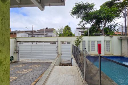 Casa à venda com 300m², 4 quartos e 4 vagas Casa à venda com 300m², 4 quartos e 4 vagasGaragem