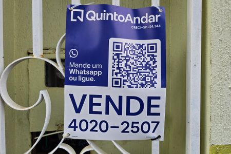 Casa à venda com 300m², 4 quartos e 4 vagas Casa à venda com 300m², 4 quartos e 4 vagasPlaca