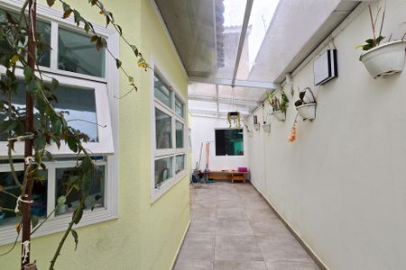 Casa à venda com 300m², 4 quartos e 4 vagas Casa à venda com 300m², 4 quartos e 4 vagasQuintal