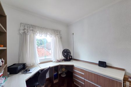 Casa à venda com 300m², 4 quartos e 4 vagas Casa à venda com 300m², 4 quartos e 4 vagasEscritório