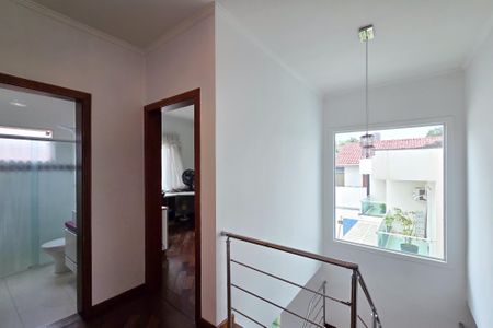 Casa à venda com 300m², 4 quartos e 4 vagas Casa à venda com 300m², 4 quartos e 4 vagasAcesso - Quartos