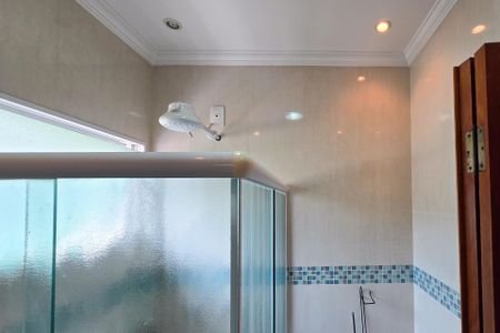 Casa à venda com 300m², 4 quartos e 4 vagas Casa à venda com 300m², 4 quartos e 4 vagasBanheiro - Suíte 2