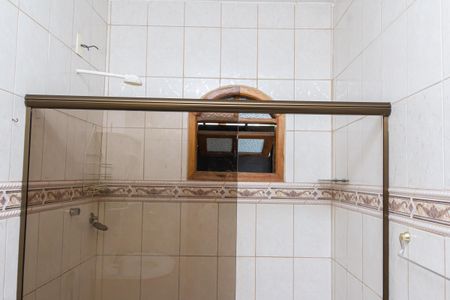 Casa para alugar com 130m², 3 quartos e 2 vagas Casa para alugar com 130m², 3 quartos e 2 vagasBanheiro