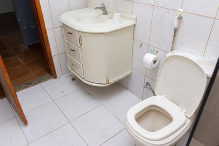 Casa para alugar com 130m², 3 quartos e 2 vagas Casa para alugar com 130m², 3 quartos e 2 vagasBanheiro