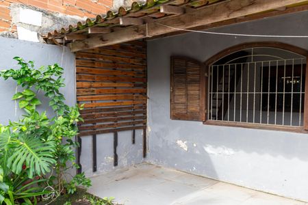 Casa para alugar com 130m², 3 quartos e 2 vagas Casa para alugar com 130m², 3 quartos e 2 vagasVaranda