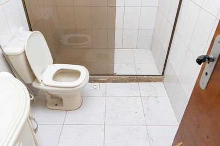 Casa para alugar com 130m², 3 quartos e 2 vagas Casa para alugar com 130m², 3 quartos e 2 vagasBanheiro