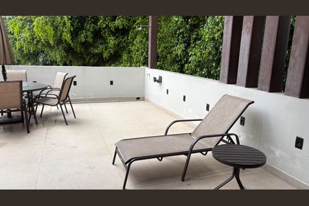 Casa à venda com 360m², 2 quartos e 2 vagas