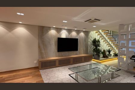 Casa à venda com 360m², 2 quartos e 2 vagas