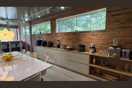 Casa à venda com 360m², 2 quartos e 2 vagas